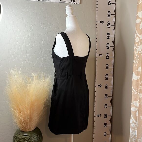 Forever 21 black button front dress w/ front pockets & belt loops. Super cute. - Picture 7 of 15